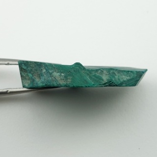 Malachit cięty surowy 31x26 mm nr 141