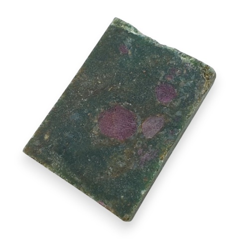 Rubin w fuchsycie cięty surowy 31x21 mm nr 61