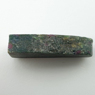 Rubin w fuchsycie cięty surowy 35x20 mm nr 55