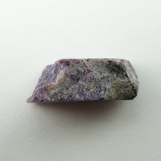 Stichtyt cięty surowy 19x15 mm nr 102