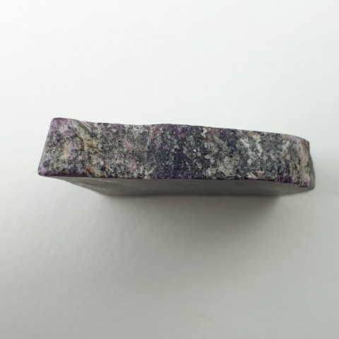 Stichtite cut raw 25x23 mm no 13