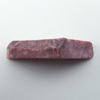 Thulit cięty surowy 30x17 mm nr 159