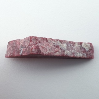 Thulit cięty surowy 31x20 mm nr 176