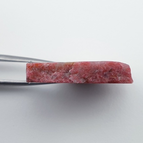 Thulit cięty surowy 31x28 mm nr 118