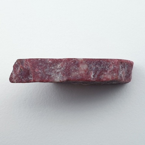 Thulit cięty surowy 35x19 mm nr 172