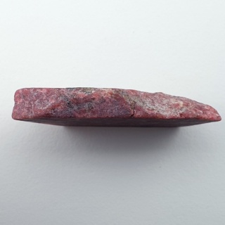 Thulit cięty surowy 36x18 mm nr 169