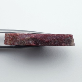 Thulit cięty surowy 36x24 mm nr 155