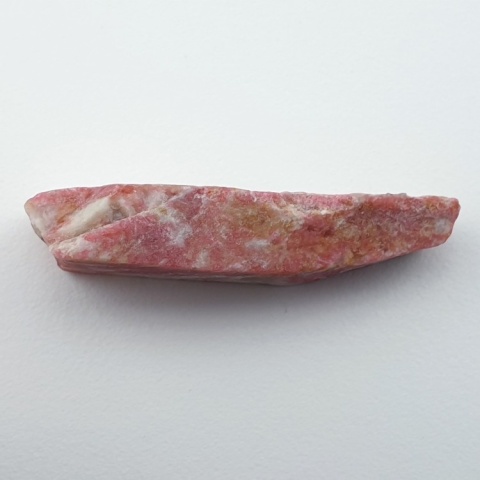 Thulite cut raw 38x13 mm no 170