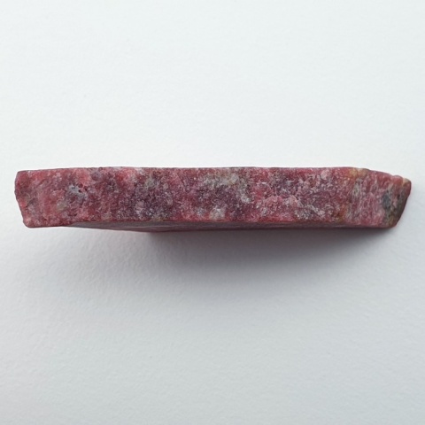 Thulit cięty surowy 38x14 mm nr 162