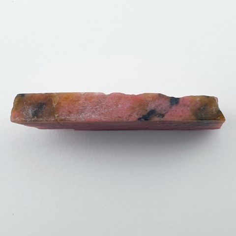 Thulite cut raw 43x17 mm no 105
