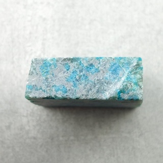 Chryzokola cięta surowa 22x22 mm nr 137