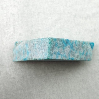 Chryzokola cięta surowa 27x26 mm nr 135
