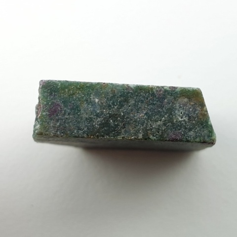 Rubin w fuchsycie cięty surowy 22x22 mm nr 143