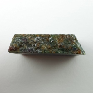 Rubin w fuchsycie cięty surowy 23x22 mm nr 140