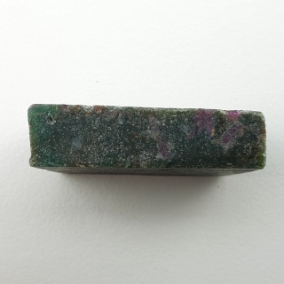 Rubin w fuchsycie cięty surowy 26x14 mm nr 117