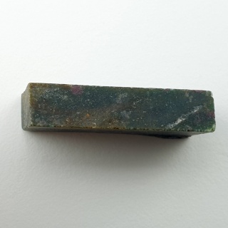 Rubin w fuchsycie cięty surowy 29x16 mm nr 69