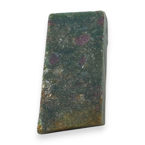 Rubin w fuchsycie cięty surowy 29x16 mm nr 69