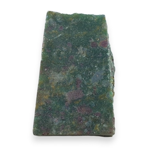 Rubin w fuchsycie cięty surowy 29x17 mm nr 105