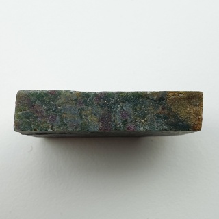 Rubin w fuchsycie cięty surowy 31x22 mm nr 83