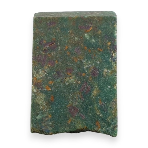 Rubin w fuchsycie cięty surowy 32x20 mm nr 90