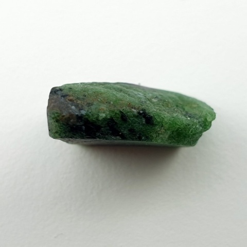 Zoisyte with ruby cut raw 23x16 mm no 206