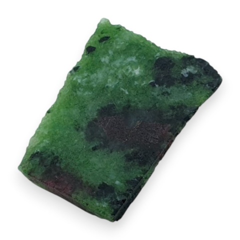 Zoisyt z rubinem cięty surowy 24x17 mm nr 106