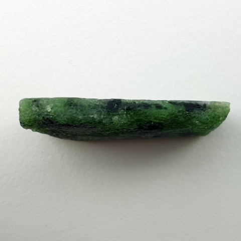 Zoisyt z rubinem cięty surowy 24x17 mm nr 123