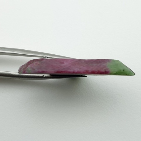 Zoisyte with ruby cut raw 25x23 mm no 124