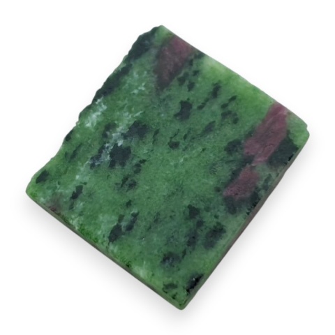 Zoisyte with ruby cut raw 28x25 mm no 135