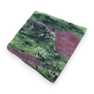 Zoisyt z rubinem cięty surowy 28x26 mm nr 114