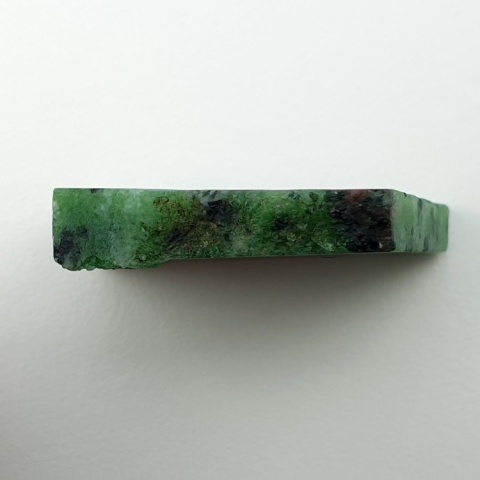 Zoisyt z rubinem cięty surowy 30x26 mm nr 168