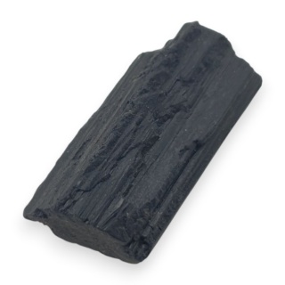 Czarny turmalin surowy 26x13 mm nr 782