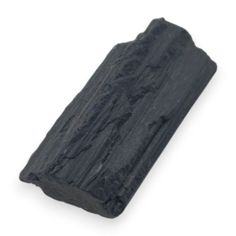 Czarny turmalin surowy 26x13 mm nr 782