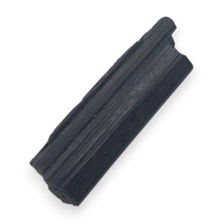 Czarny turmalin surowy 29x9 mm nr 805