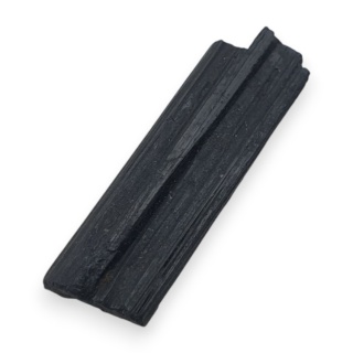 Czarny turmalin surowy 31x10 mm nr 837