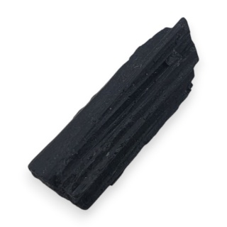 Black raw tourmaline 32x11 mm no 833