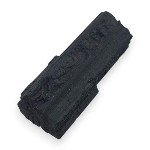 Czarny turmalin surowy 33x14 mm nr 781