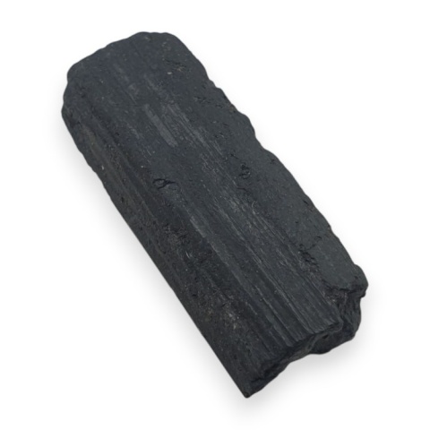 Czarny turmalin surowy 33x14 mm nr 813