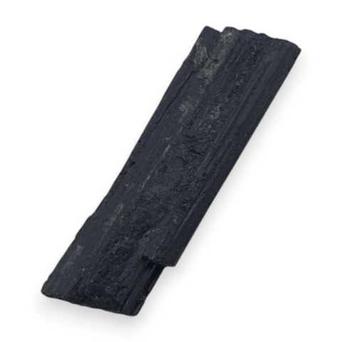 Czarny turmalin surowy 33x9 mm nr 830