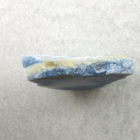 Opal niebieski cięty surowy 25x17 mm nr 205A