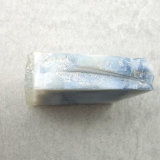 Opal niebieski cięty surowy 27x22 mm nr 136A