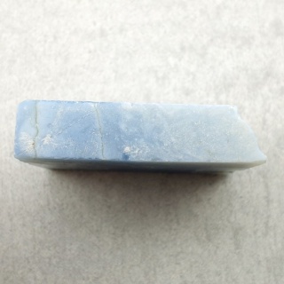 Opal niebieski cięty surowy 28x20 mm nr 132A