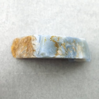 Opal niebieski cięty surowy 28x24 mm nr 197A