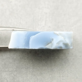 Opal niebieski cięty surowy 29x21 mm nr 156A