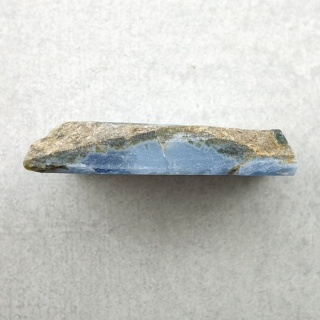 Opal niebieski cięty surowy 30x21 mm nr 120A