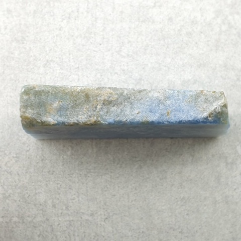 Opal niebieski cięty surowy 31x16 mm nr 172A