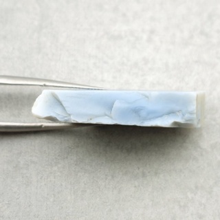 Opal niebieski cięty surowy 31x22 mm nr 143A