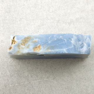 Opal niebieski cięty surowy 32x17 mm nr 189A