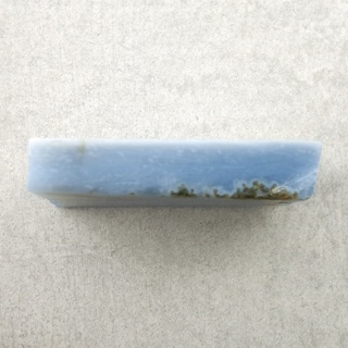 Opal niebieski cięty surowy 32x26 mm nr 112A