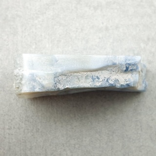 Opal niebieski cięty surowy 33x22 mm nr 160A